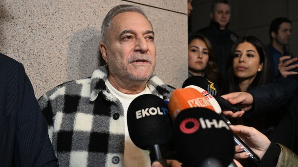 O konuşmalarda iddianameye girdi