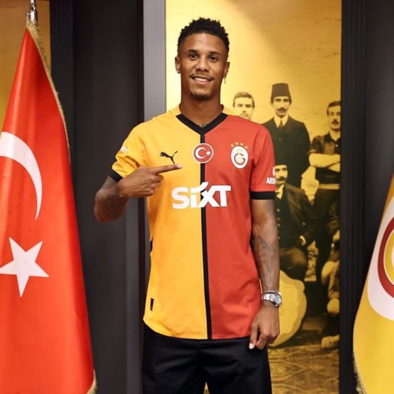 İlk transfer Jakobs!