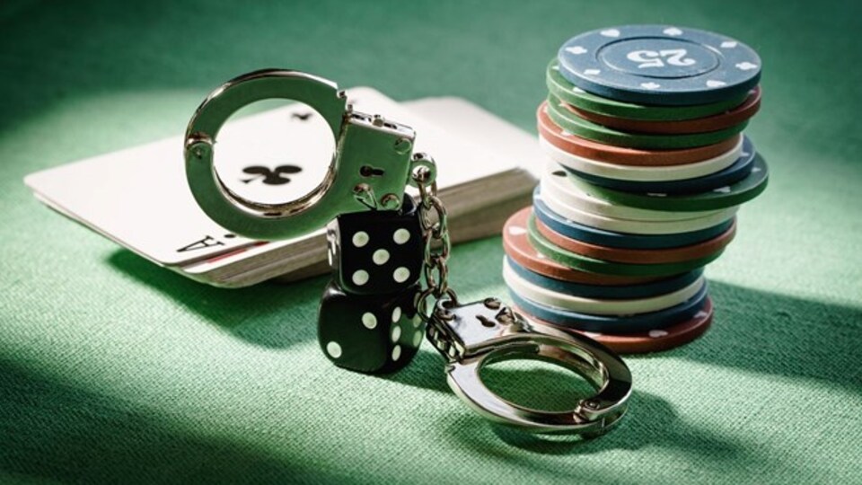 Üç fenomene daha üçer yıla kadar hapis talebi