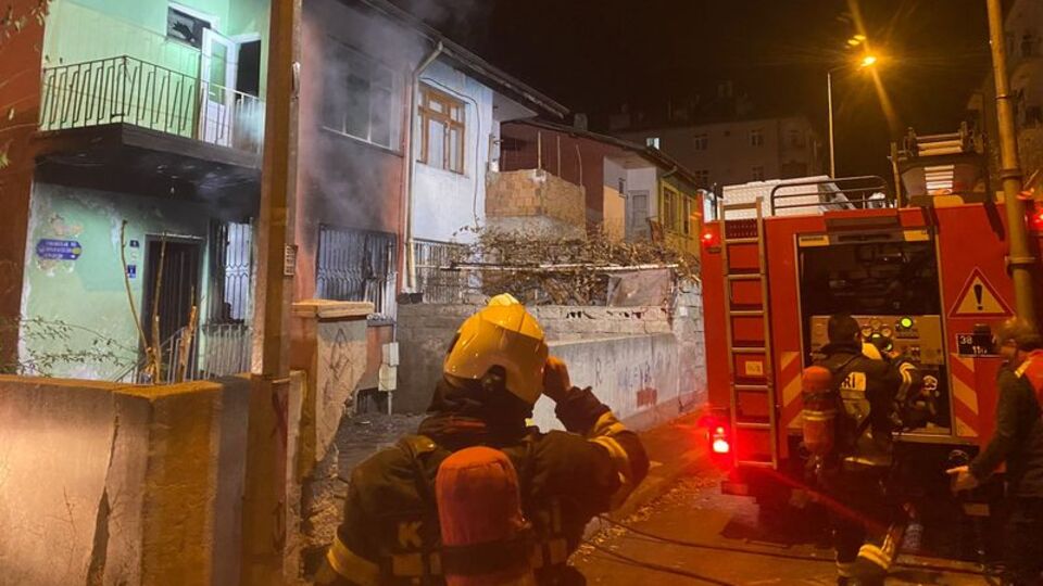 Kayseri'de müstakil evde yangın çıktı