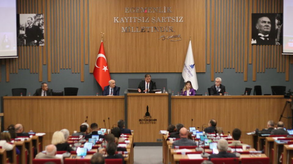 İzmir'de yeni yılda suya yüzde 26 zam yapılacak