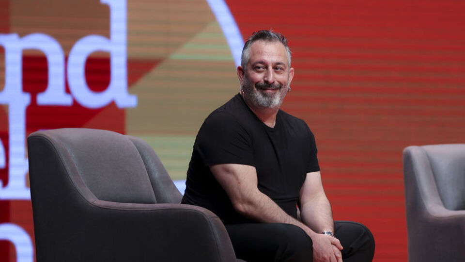 "Siz kime gülüyorsunuz?"