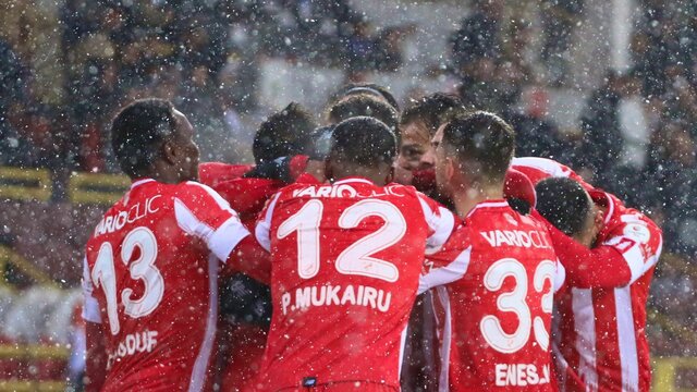 Boluspor tek attı üç aldı!