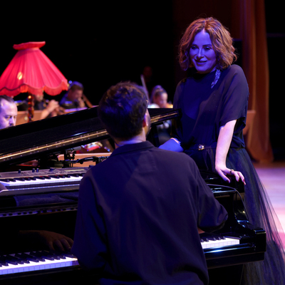 Zuhal Olcay'dan 'Küçük Bir Öykü Bu'