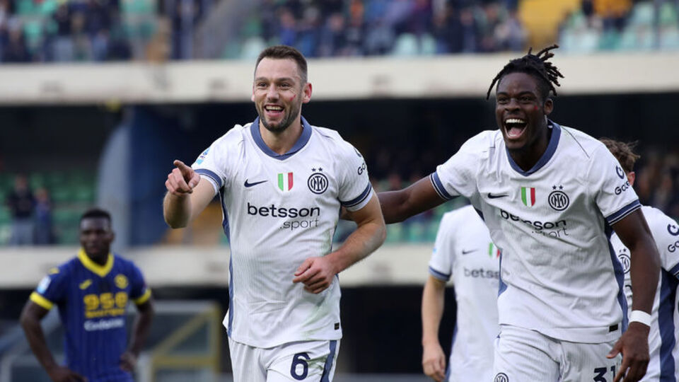 Inter, deplasmanda gol oldu yağdı!