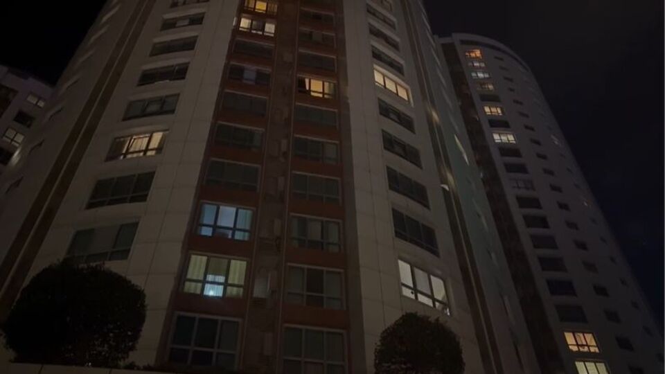 20'nci kattan düşüp can verdi!