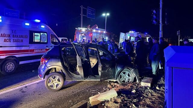 Bakan Kacır'ın konvoyunda kaza