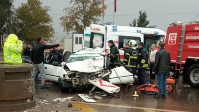 TAG Otoyolu'nda feci kaza: 1 ölü, 3 yaralı