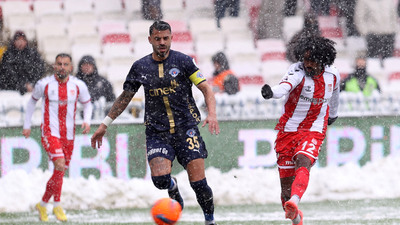 Sivas'ta fırtınalı maç golsüz sona erdi!