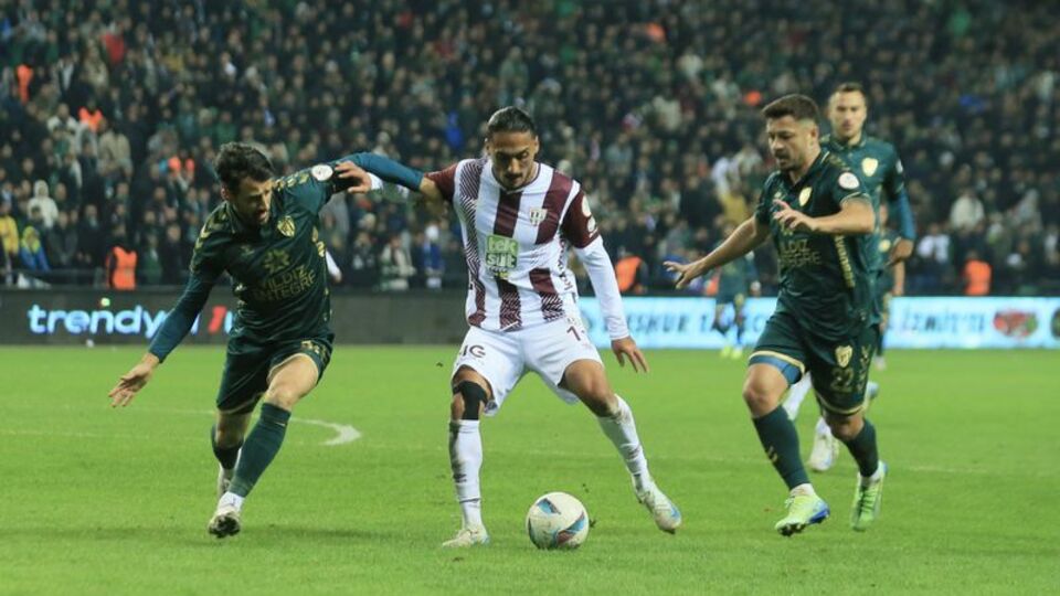 Kocaelispor, 90+3'te zirveyi bırakmadı!