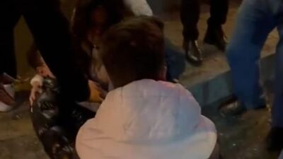 Binadan kopan panel başına isabet etti