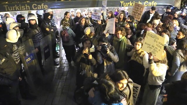 Taksim'de izinsiz yürüyüşe 169 gözaltı