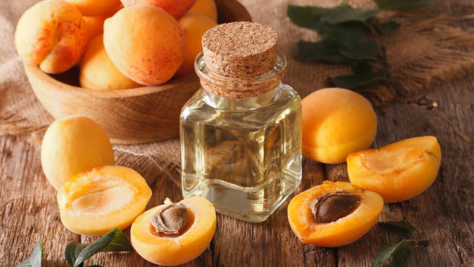 Kayısı çekirdeği yağı saça faydaları