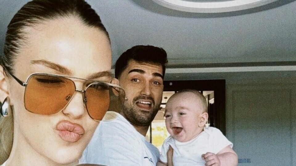 İkizlerinin hastalığını açıkladı