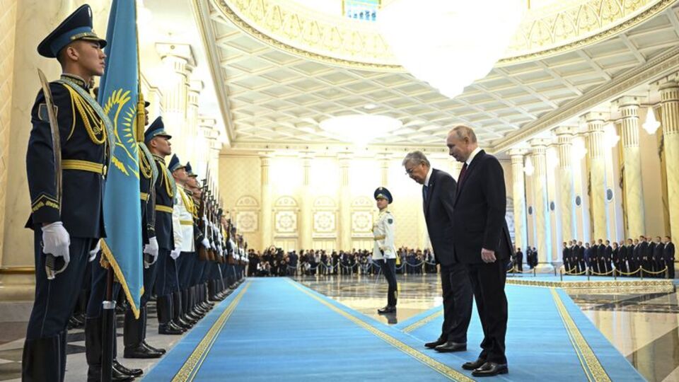 Vladimir Putin'den Kazakistan'a ziyaret