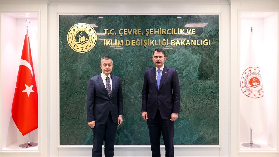 Bakan Kurum, Esenyurt Belediye Başkan Vekili ile görüştü
