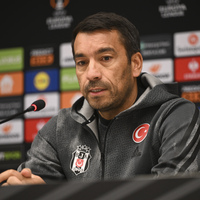 Van Bronckhorst'tan ayrılık cevabı!