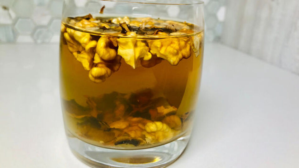 Ceviz suyunun mucizevi faydaları!