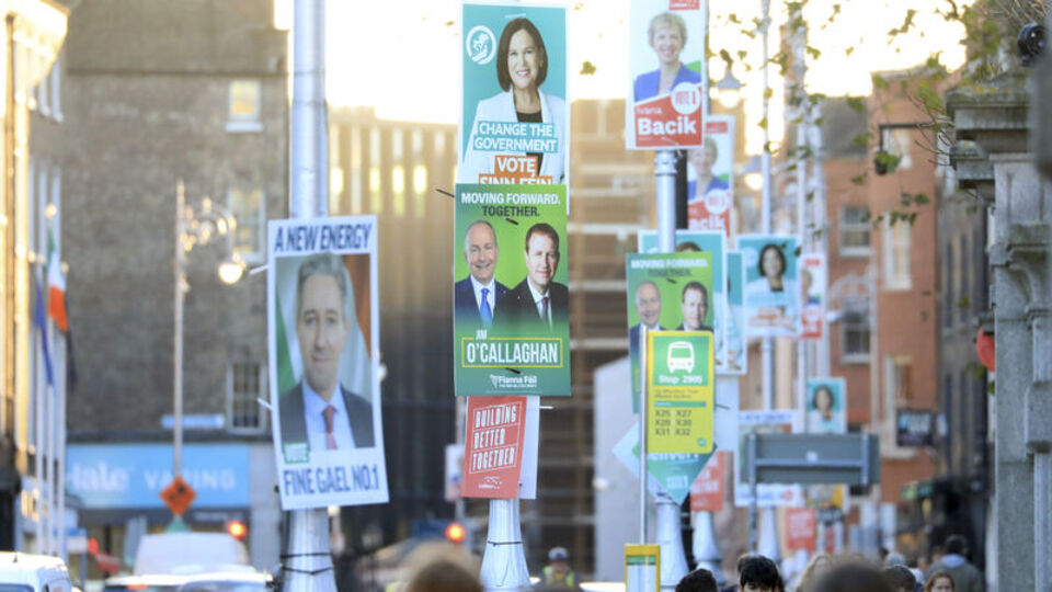İrlanda'da erken genel seçim günü