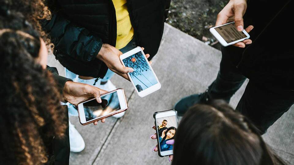 Sosyal medyada 13 yaş altı yasağı çalışması