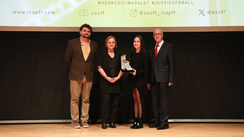 Ödül töreniyle sona erdi