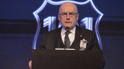 "Keşke o zaman istifa etseydi..."