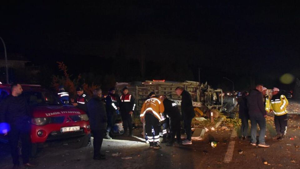 Zincirleme kaza: 2 ölü, 7 yaralı