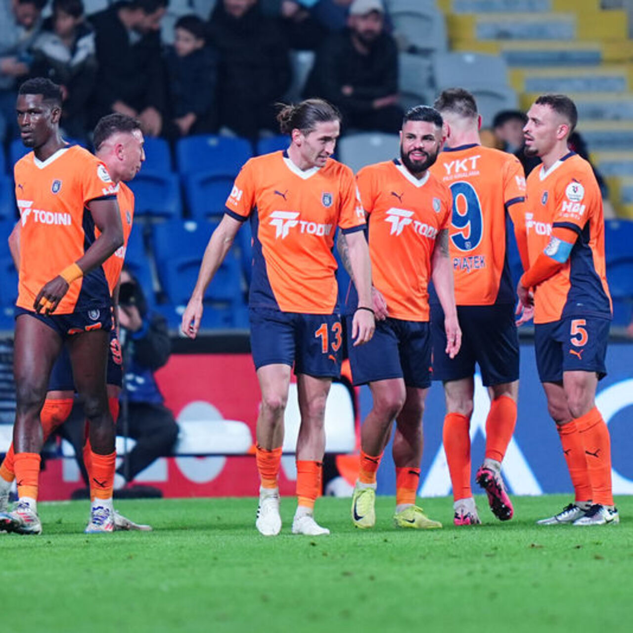 Başakşehir 10 maçlık hasrete son verdi!