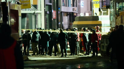 Güngören'de bina kısmen çöktü