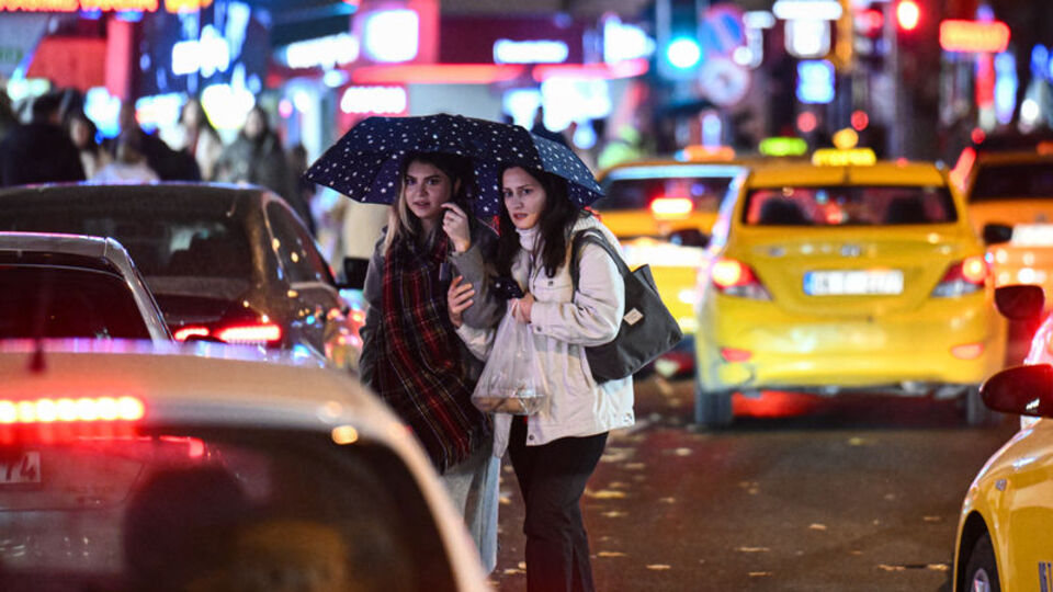 Marmara ve Ege'ye kritik uyarı! Sağanak ve fırtına var