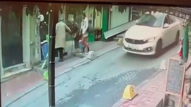 Cinayeti eldeki şişlik çözdü!