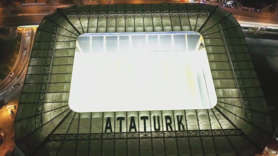 Atatürk'ün ismi Ülker Stadyumu'na işleniyor