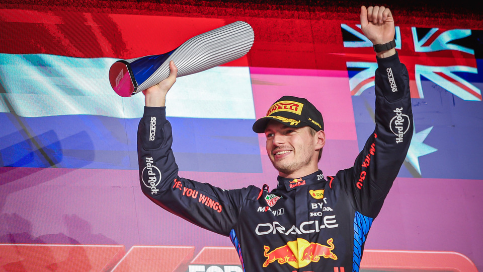 F1 Katar GP'sinde kazanan Verstappen!