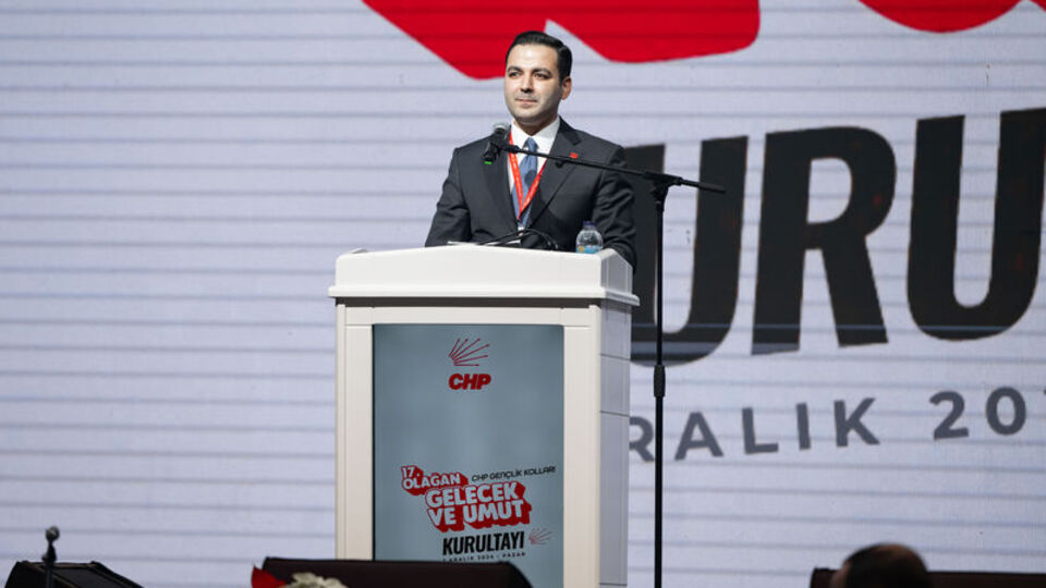 CHP Gençlik Kolları Genel Başkanlığına Cem Aydın seçildi