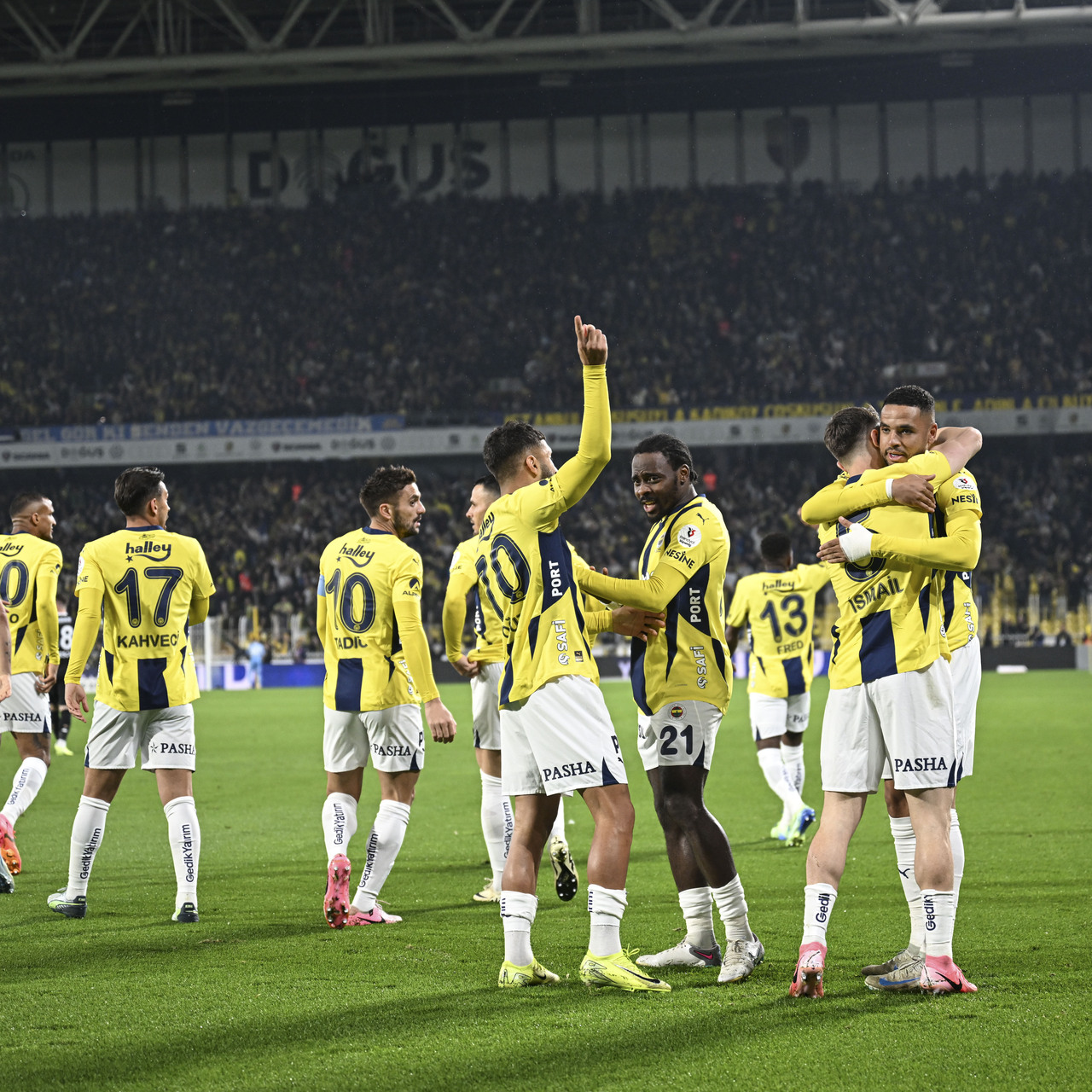 Kadıköy'de goller var!