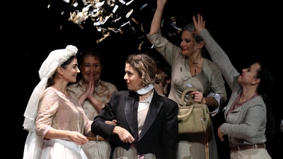 İBB Şehir Tiyatroları'nda 33 oyun var