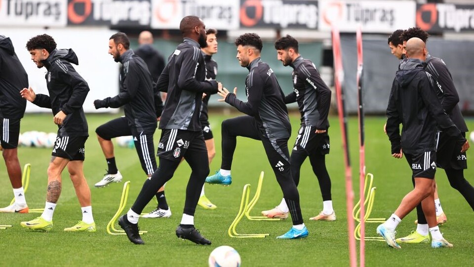 Beşiktaş'ta derbi mesaisi başladı!