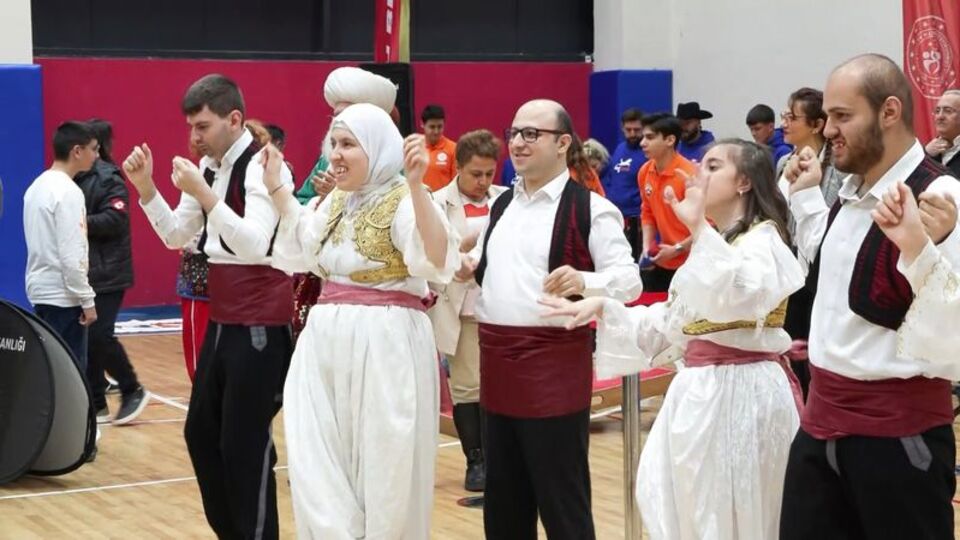 Fatih'te engelliler geleneksel şenlikte buluştu