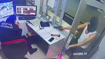 Kadın görevliyi rehin aldılar!