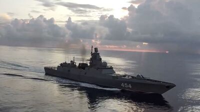 Rusya Akdeniz'de tatbikat düzenledi