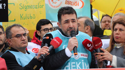 Hekimler ve sağlık çalışanları eylemde