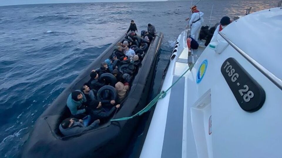 Çanakkale'de 72 düzensiz göçmen yakalandı