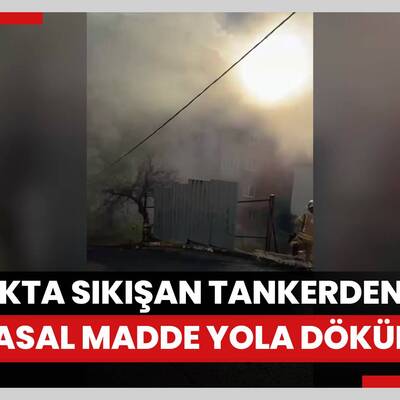 Pendikte, sokakta sıkışan tankerden akan kimyasal madde yola döküldü