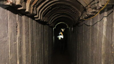 Tel Rıfat'ta hastanenin altında tünel ağı görüntülendi