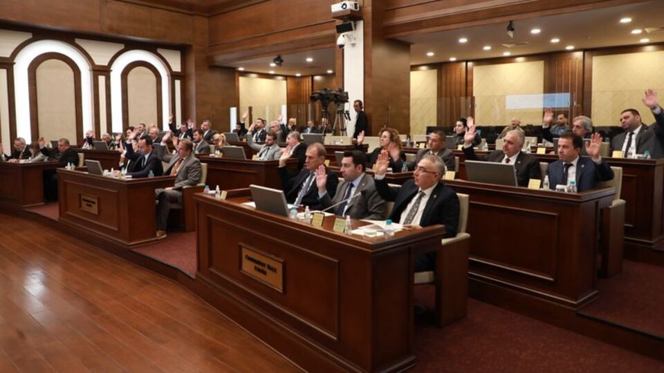 Büyükçekmece'de "izmarit" atana para cezası