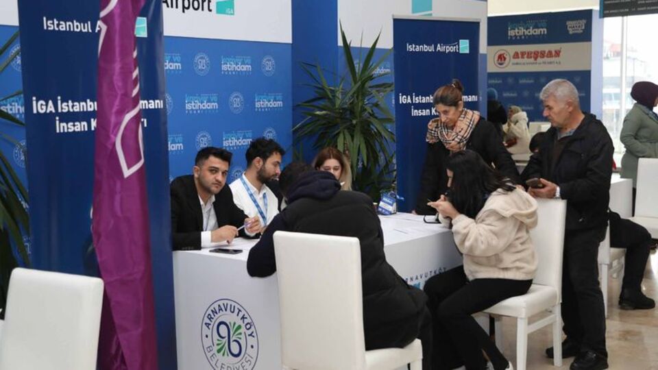 Arnavutköy'de Kariyer ve İstihdam Fuarı