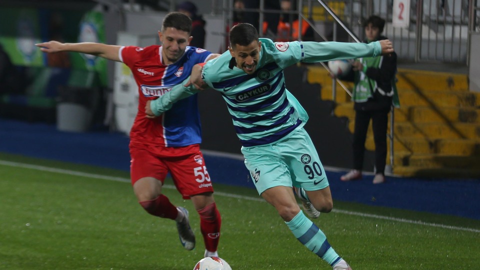 5 gollü maçta turlayan Rizespor!