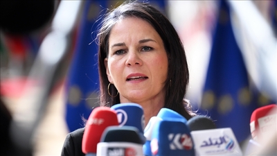 Almanya, Rusya'yı "alaycı oyun" oynamakla suçladı