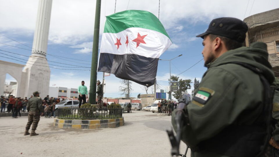 Dera ili muhaliflerin eline geçti