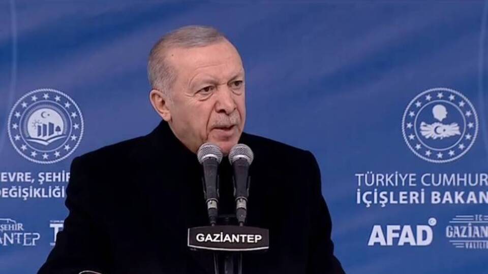 "Deprem bölgesinde ekonomiyi canlandırmaya devam ediyoruz"